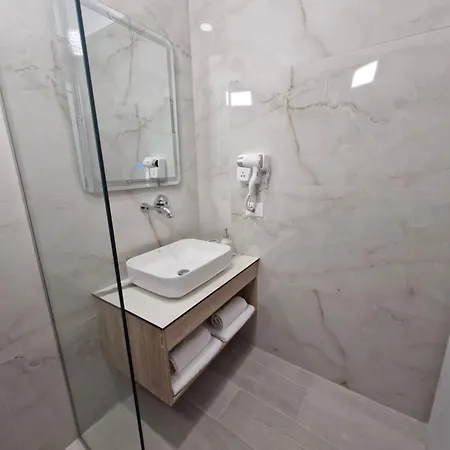 Virginia Apartment Sarandë
