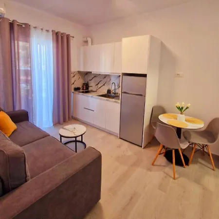 Apartment Virginia Sarandë